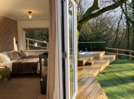 The Cabin in the Woods, cabin in Romsey