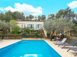 Bastide Saint Esprit in the Provencal hinterland