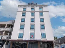 Monday Hotels Swarnas The Capital