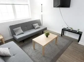 Modern & Cozy 2 - Bedroom gem mins from NYC