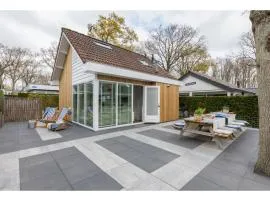 Holiday home close to the center near dunes