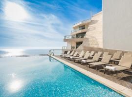 Sesimbra Oceanfront Hotel - Preferred Hotels and Resorts, хотел в Сесимбра