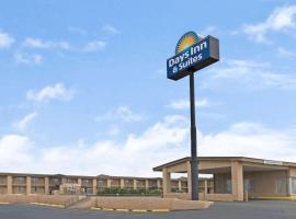 Days Inn & Suites by Wyndham Santa Rosa, NM: Santa Rosa şehrinde bir otel