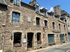 Hôtel du Château Dinan - Originals Boutique: Dinan şehrinde bir otel