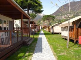 도마소에 위치한 캠핑장 Glamping Italia 90 Mobilhomes & Lodges