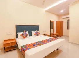 FabHotel Mint Park - Nr NMIMS College