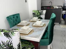 Classy two bedroom Airbnb with swimming pool, khách sạn giá rẻ ở Kiambu