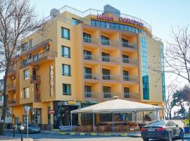 Paradise Hotel & Relax Center, hotel a Pomorie