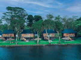 Water Scapes: Kumarakom şehrinde bir otel