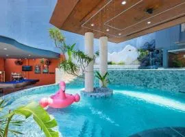 Wabi Sabi Villa * Hồ Bơi Thác Nước 140 m2 * Phòng Karaoke Thủy Cung