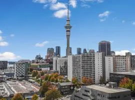 Skyline Serenade Apt with SkyCity View and Parking