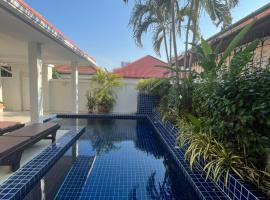 VIEW TALAY VILLA POOL HOUSE 285, vila v mestu Jomtien Beach