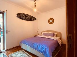 Lisbon Soul Surf Camp, self-catering accommodation sa Cascais