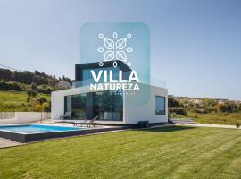 Villa Natureza - By SCH, hotel v mestu Serra do Bouro