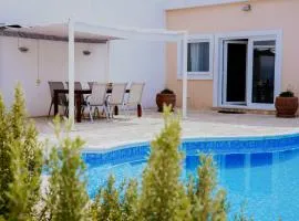 VILLA DALLA SPLIT With Swimming Pool