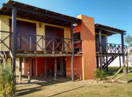 Cabañas El Ocio, hotel em Punta Del Diablo