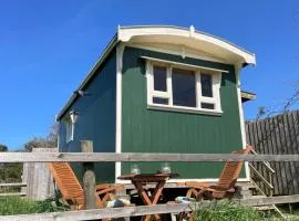 Miners_meadow self contained Shepherds hut