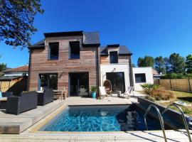 RARE à Cabourg - Maison neuve avec piscine et jardin, готель у місті Кабур