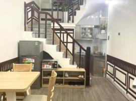 An's Home Phung Hung 3 Bedrooms, хотел в Ханой