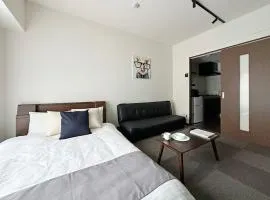 bHOTEL Nagomi - Stylish 1 BR Apt near City Centre for 3Ppl