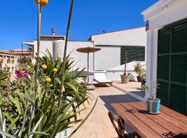 GMHouse Minorca GMH, hotel u gradu 'Cala'n Bosch'