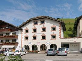 Cësa Panaval Apartments, hotel u Santa Cristini in Val Gardena