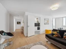 EXQUIS 4BR Design Apart-Haus I 2 Parken I Balkon