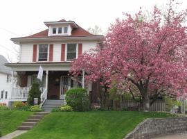 Strathaird Bed and Breakfast, B&B sa Niagara Falls