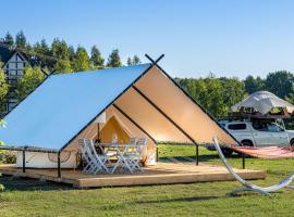 Glamping Szelągówka, camping de luxo em Sorkwity