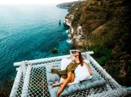 Tropical Glamping Nusa Penida Diamond Beach - Cliff Side Edge