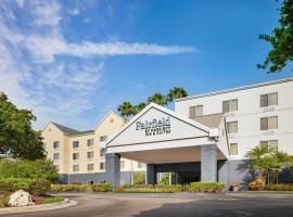 Fairfield Inn Orlando Airport, hotell i Orlando