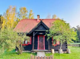 Podlaski Czworak Kowal w Kiermusach, sauna i balia nad starorzeczem Narwi, Hotel in Kiermusy