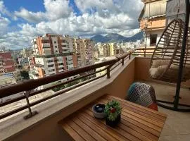 Urban Charm Studio with Balcony