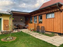 Ferienhaus mit Garten in Thermennähe, vikendica u gradu Strebersdorf