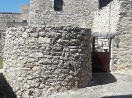 Πέτρινο σπίτι-Stone house, vila mieste Koíta