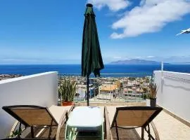 Casinha Nova - Entire Home by Baragonta, with King Bed, AC, Wi-Fi, City & Ocean View