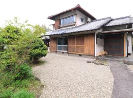 Shionome house, bed & breakfast kohteessa Ikuma