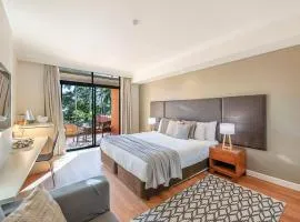 Harbourfront Resort - King Studio with Balcony & Pool