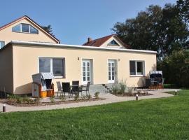 Landhaus PHILIPP - Ruhe & Meer, hotel in Ostseebad Nienhagen