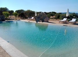 Massidda Country Retreat, hotel z jacuzziji v mestu Santa Teresa Gallura