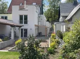 City Wohnung mit Gartenblick und Dachterrasse