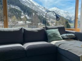 *TOP* moderne Wohnung im Herzen von Andermatt, hotel i Andermatt