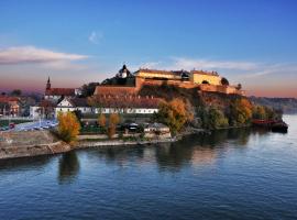 Garni Hotel Leopold I, hotel u Novom Sadu