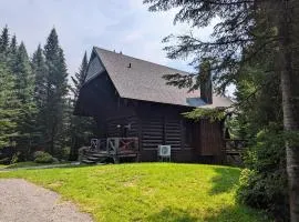 Cote Nord Tremblant Chalet Louie