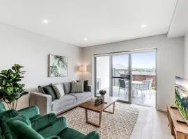 Pristine 3-Bed Kiama Unit with Courtyard