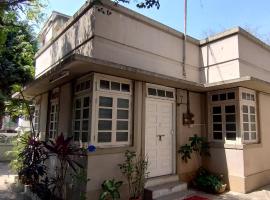 Madhav Bhavan Guest house, hotel en Pune