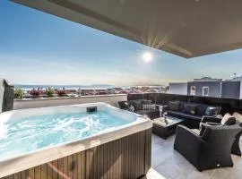 FUX Penthouse Whirlpool Meerblick Zadar