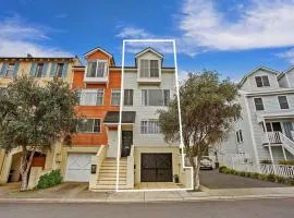 Four bedroom beachside apartment