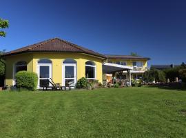 Apartmenthaus Wattwurm, hotel in Friedrichskoog