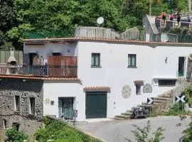 Casa Vacanze O'Mulin Ravello via fiume 2 incrocio Pontone